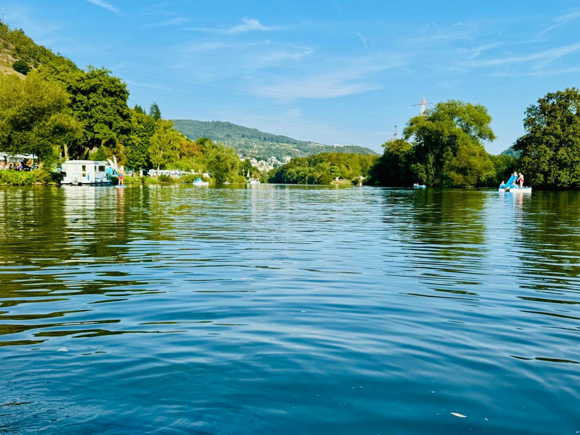 Bookeinfach Bad Ems - Private - Sauna Jacuzzi Whirlpool Swimmingpool Alahna Sup Beachvolleyball Billiards Ping Pong Cinema Theater Music Disco Ball Bbq Und Parkplaetze Экстерьер фото