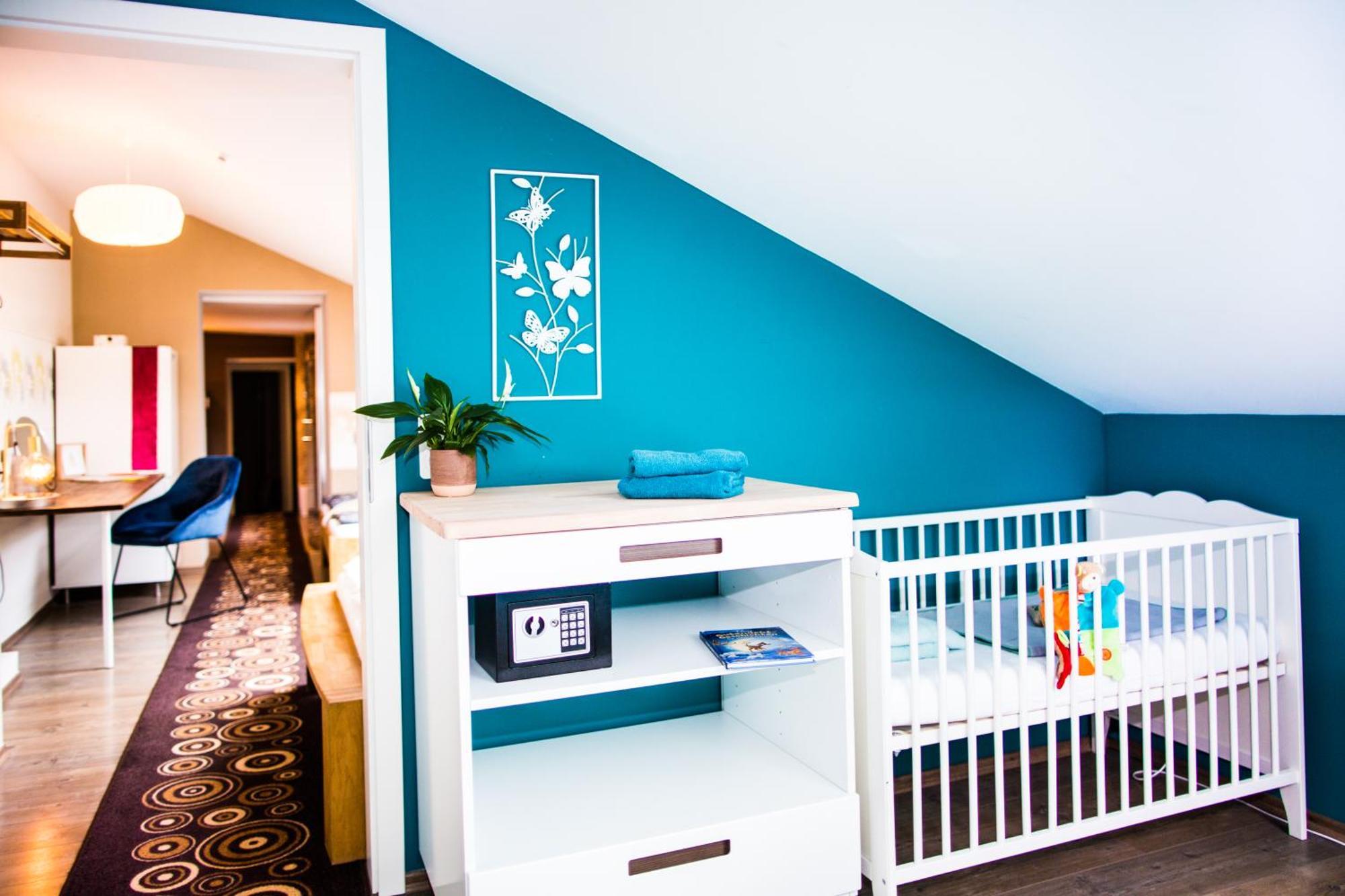 Bookeinfach Bad Ems - Private - Sauna Jacuzzi Whirlpool Swimmingpool Alahna Sup Beachvolleyball Billiards Ping Pong Cinema Theater Music Disco Ball Bbq Und Parkplaetze Экстерьер фото