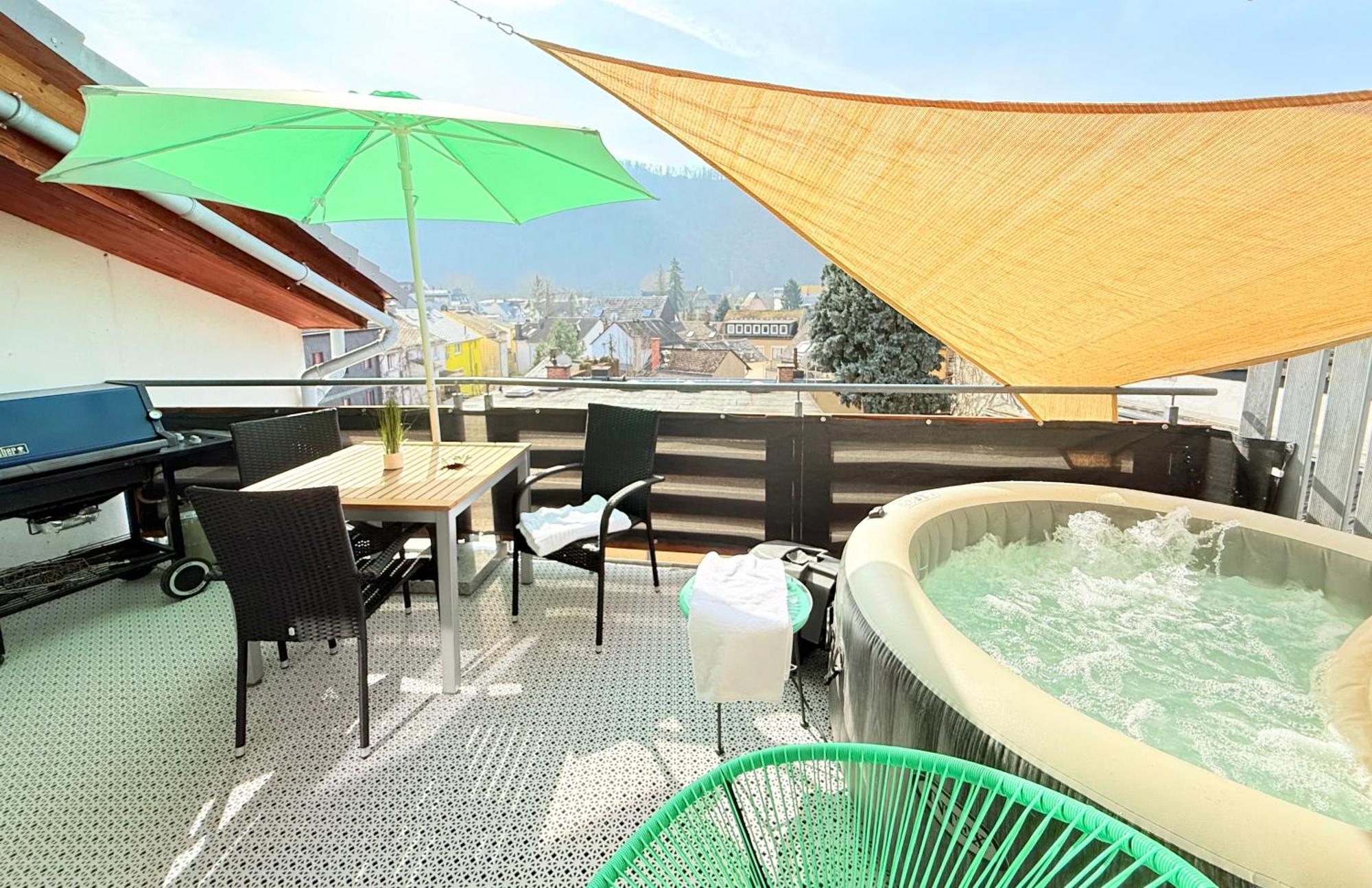 Bookeinfach Bad Ems - Private - Sauna Jacuzzi Whirlpool Swimmingpool Alahna Sup Beachvolleyball Billiards Ping Pong Cinema Theater Music Disco Ball Bbq Und Parkplaetze Экстерьер фото